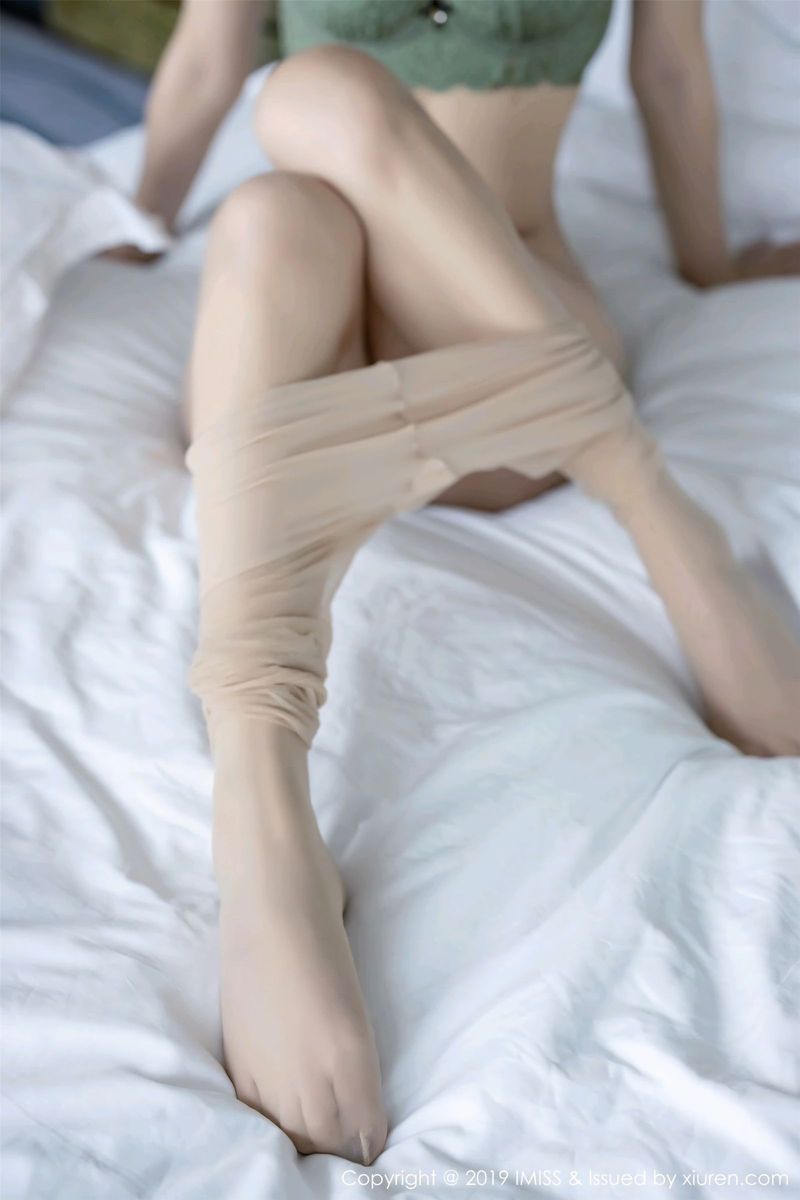 爱蜜社气质美女兔小兔Cccil古典旗袍丝袜美腿内衣诱惑套图