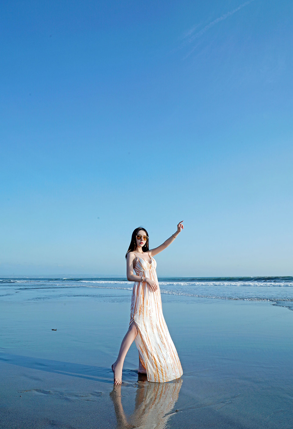 美女主播周于希海边清新系列