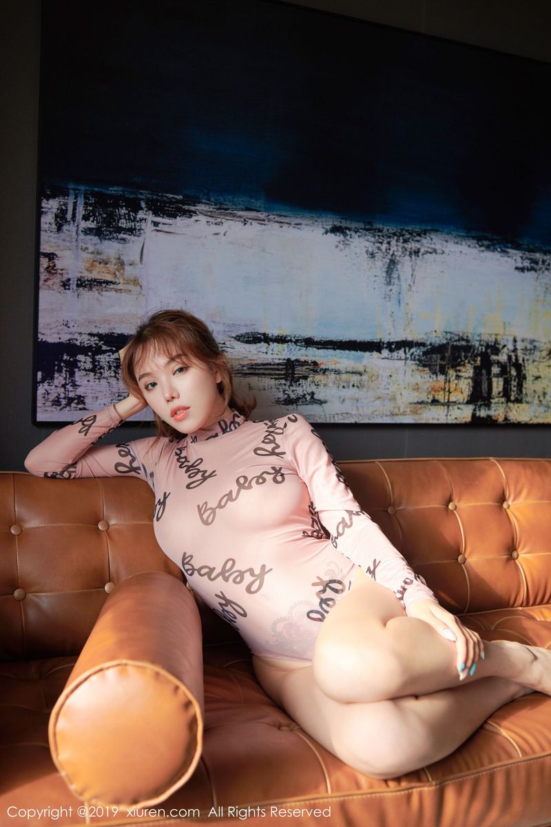 秀人网性感女神黄乐然红色和服爆乳肥臀大尺度韩国旅拍