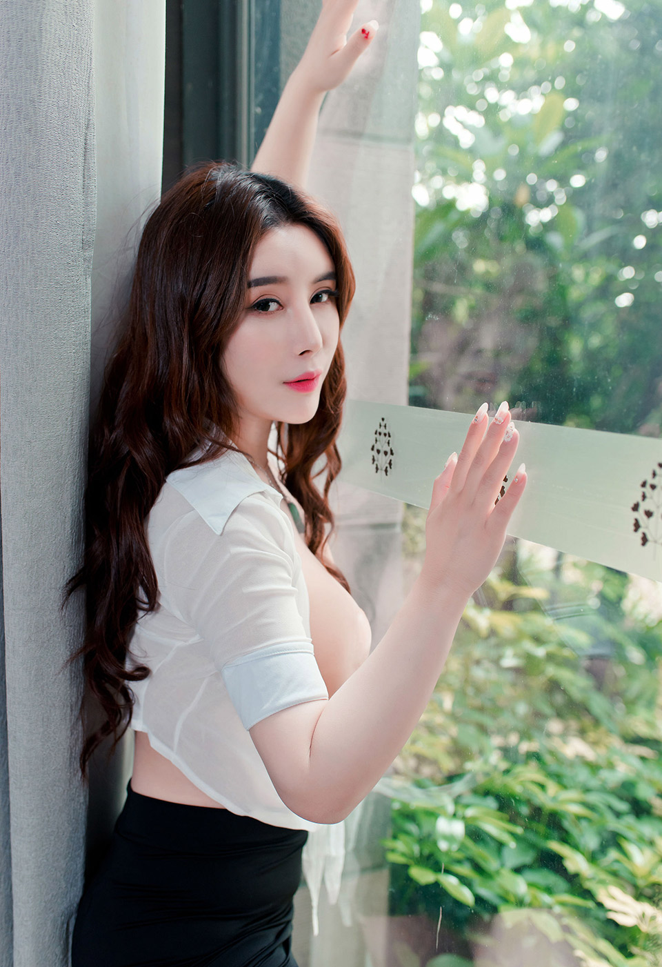 雪千寻成熟少妇丰乳肥臀娇艳欲滴