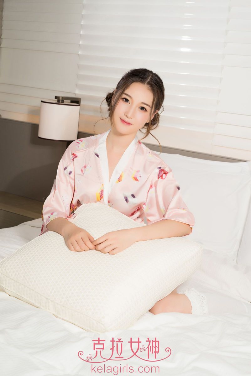 克拉女神性感软妹子杨暖Aimee面若桃花粉红和服萌萌套图