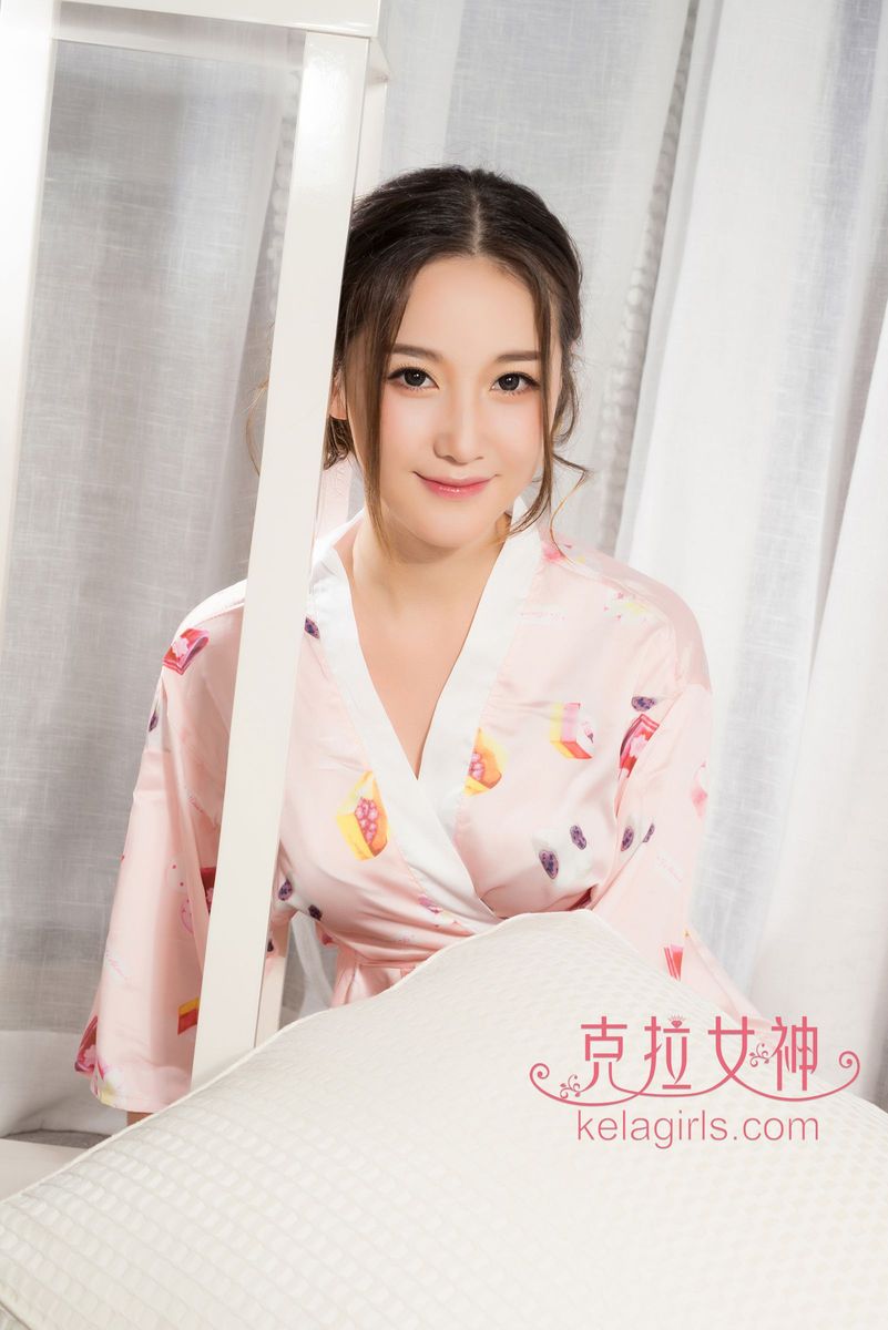 克拉女神性感软妹子杨暖Aimee面若桃花粉红和服萌萌套图