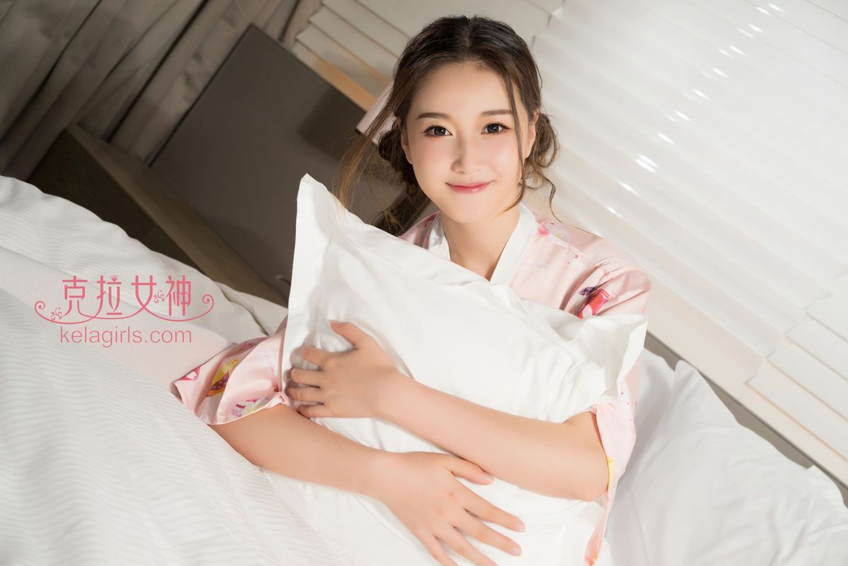 克拉女神性感软妹子杨暖Aimee面若桃花粉红和服萌萌套图