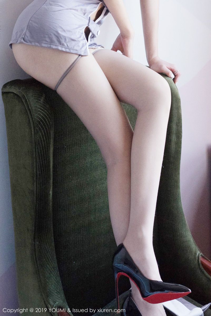 尤蜜荟性感女神孙梦瑶V丝袜美腿空姐制服内衣诱惑私房写真