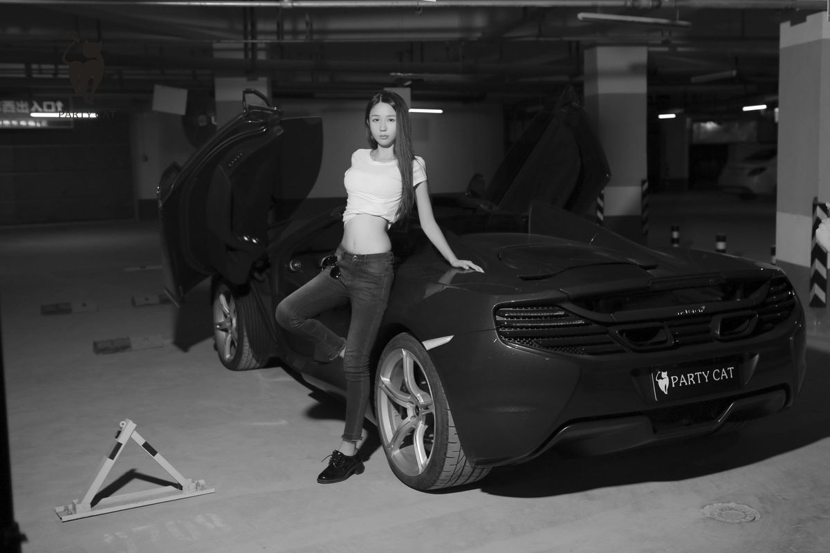 PartyCat轰趴猫美女模特曲曲千娇百媚内衣诱惑室内性感写真