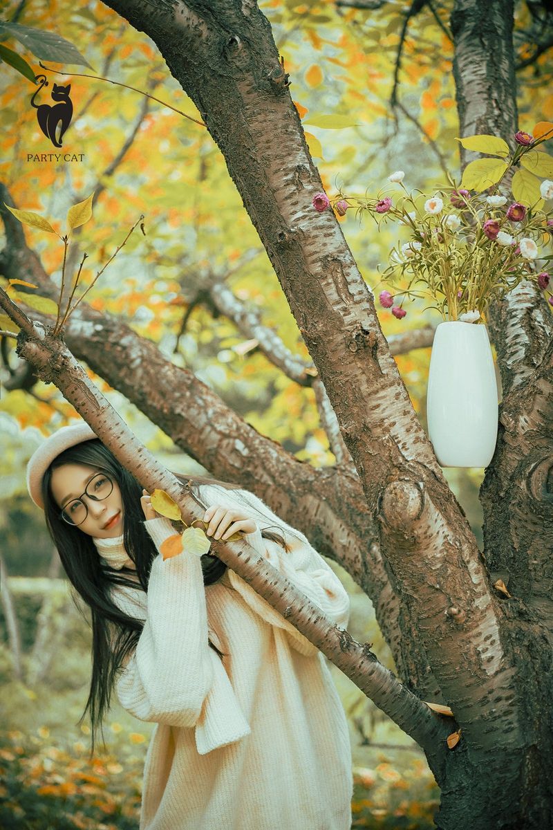 PartyCat轰趴猫美女模特曲曲千娇百媚内衣诱惑室内性感写真