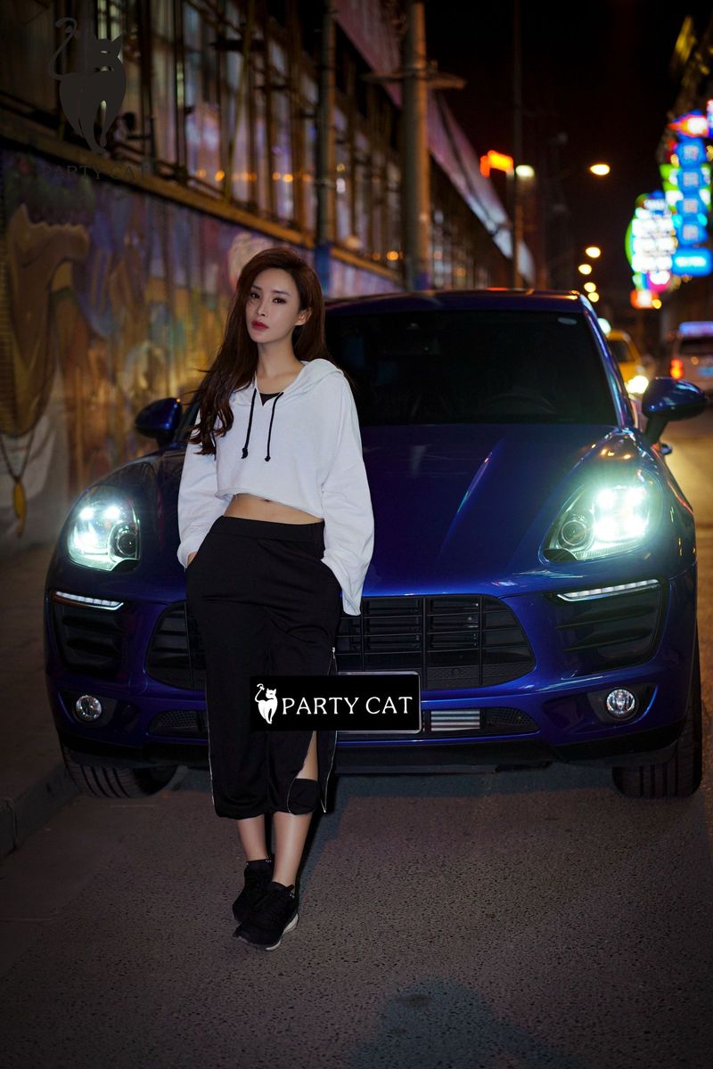 PartyCat轰趴猫性感女神周妍希黑丝美腿环肥燕瘦主题写真