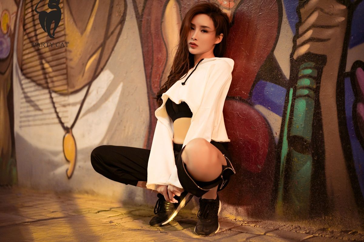 PartyCat轰趴猫性感女神周妍希黑丝美腿环肥燕瘦主题写真
