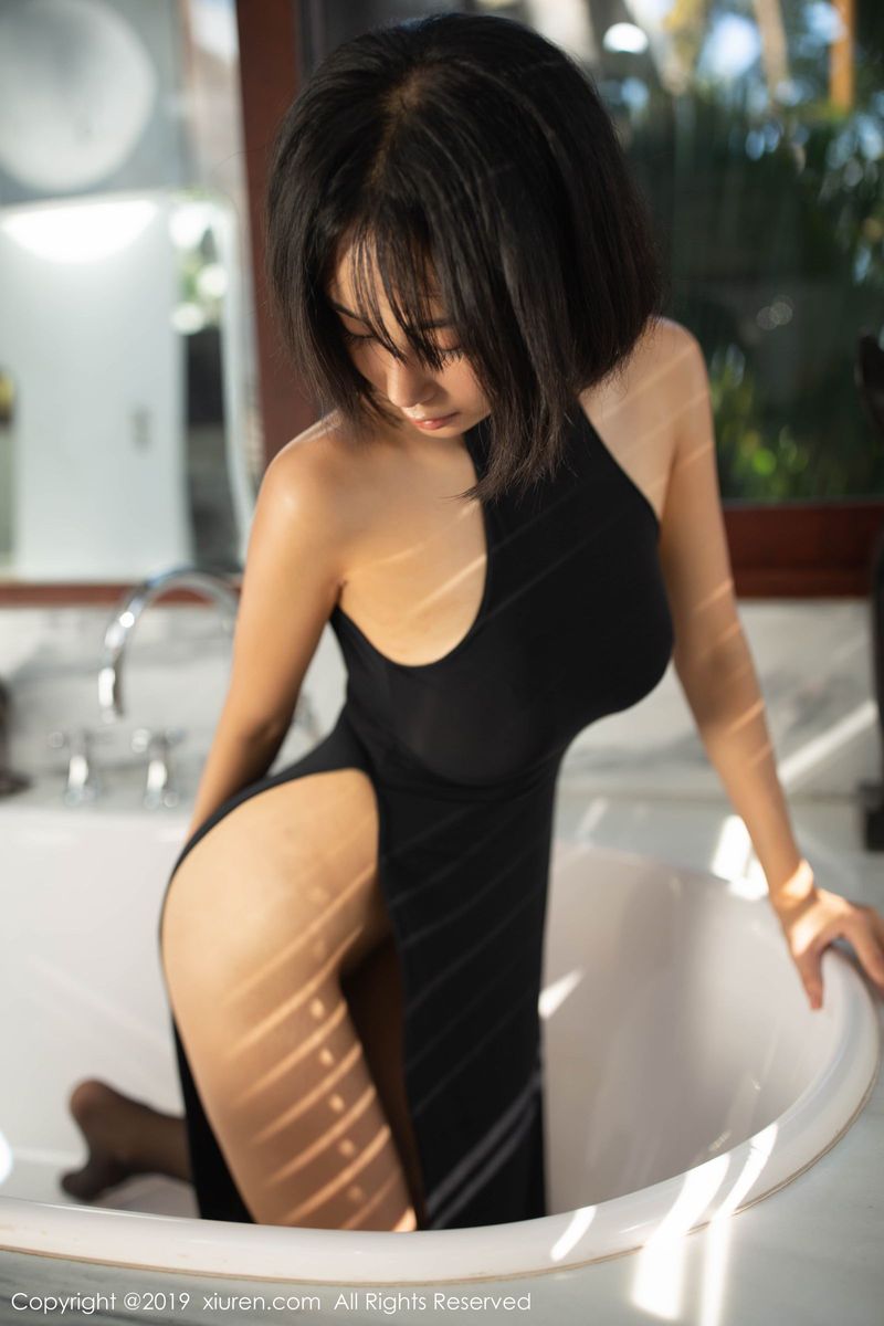 模特：喵姐 《我的闺蜜是空姐》美腿丝袜写真