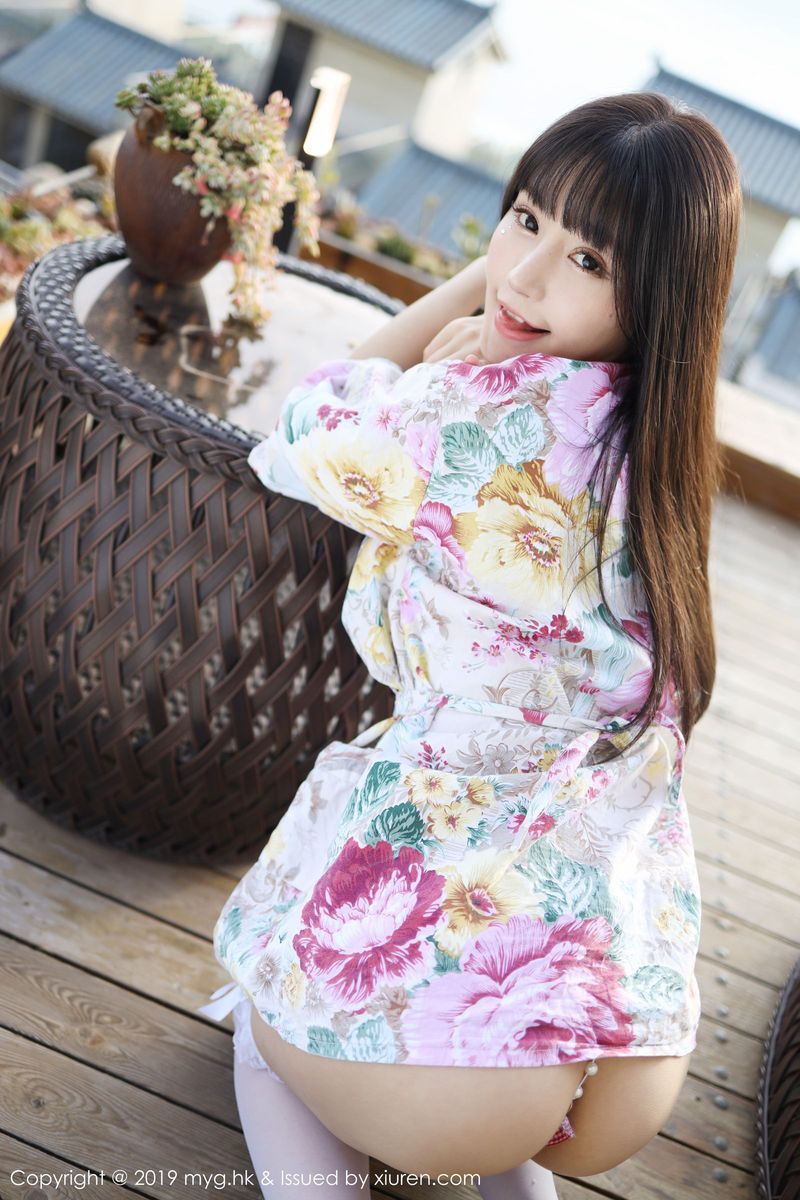 美媛馆性感女神Barbie可儿童颜巨乳人间胸器大理户外旅拍