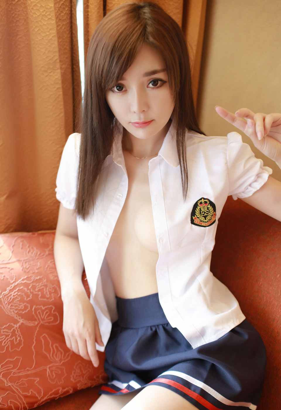 清纯少女韩子萱给人恋爱的感觉