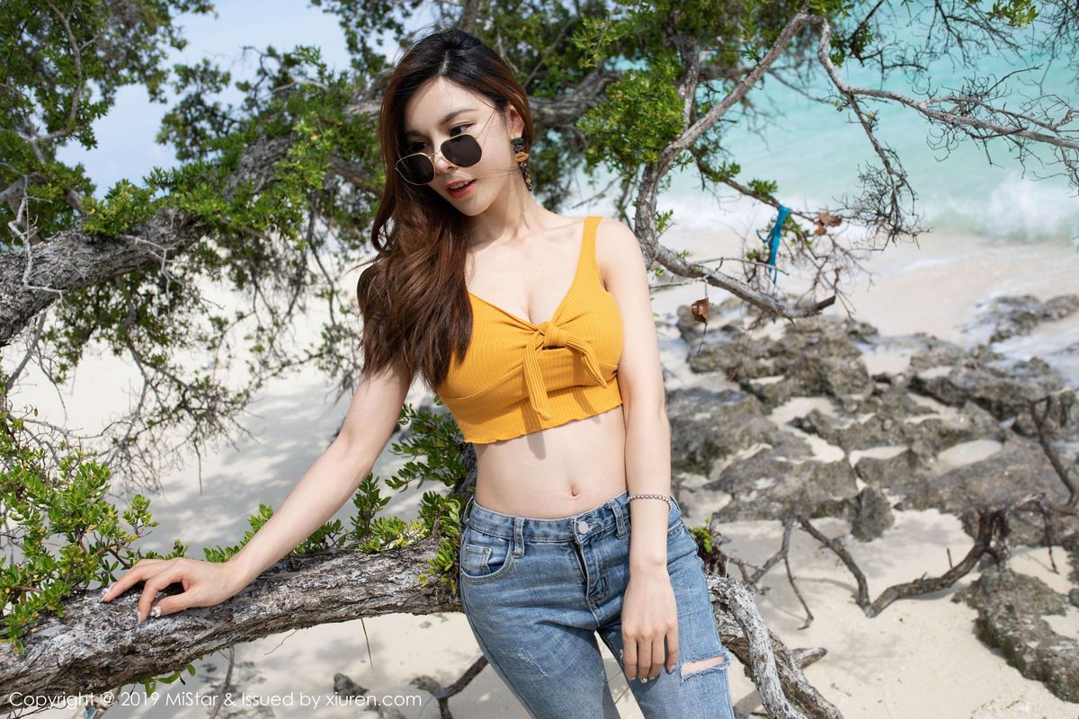 魅妍社性感女神沈佳熹银滩薄纱半遮半掩撩人仙本那旅拍