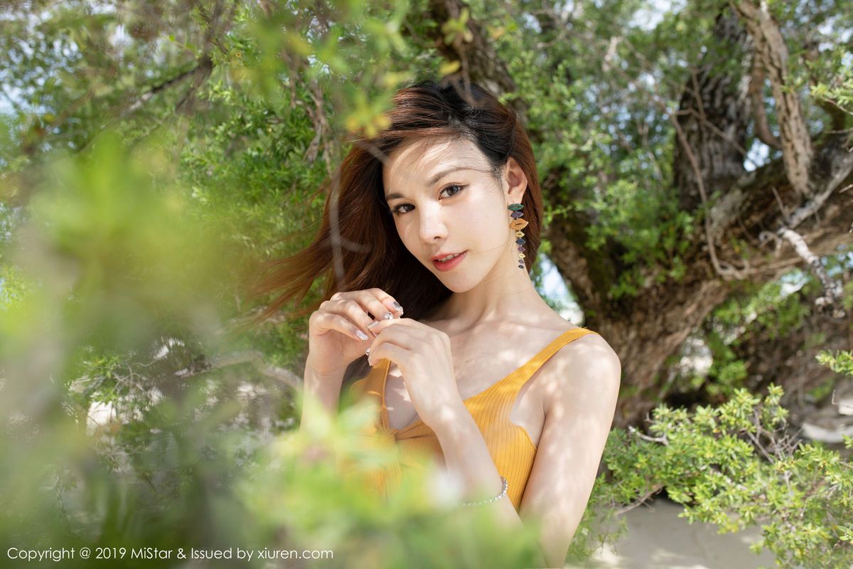 魅妍社性感女神沈佳熹银滩薄纱半遮半掩撩人仙本那旅拍