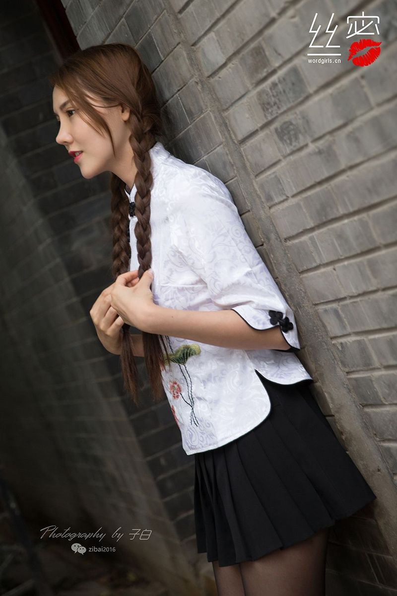 头条女神美女模特冯雪娇SIR黑丝美腿超短裙民国风性感美图