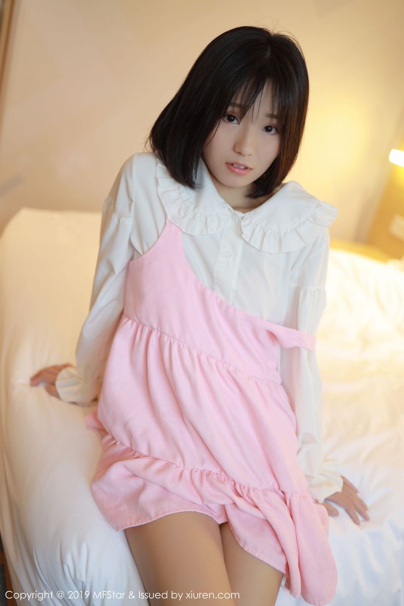 模范学院美女模特仓井优香白衬衫系列&粉丝内衣诱惑写真