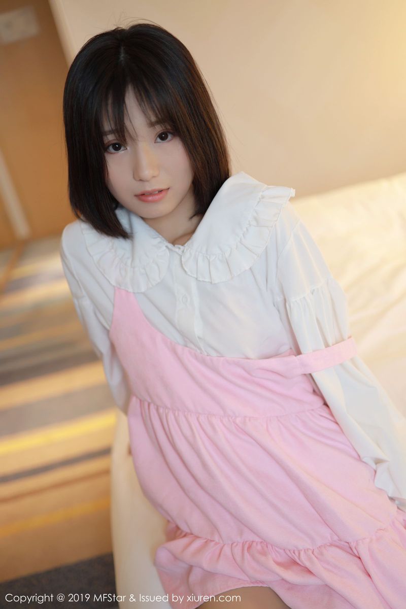 模范学院美女模特仓井优香白衬衫系列&粉丝内衣诱惑写真