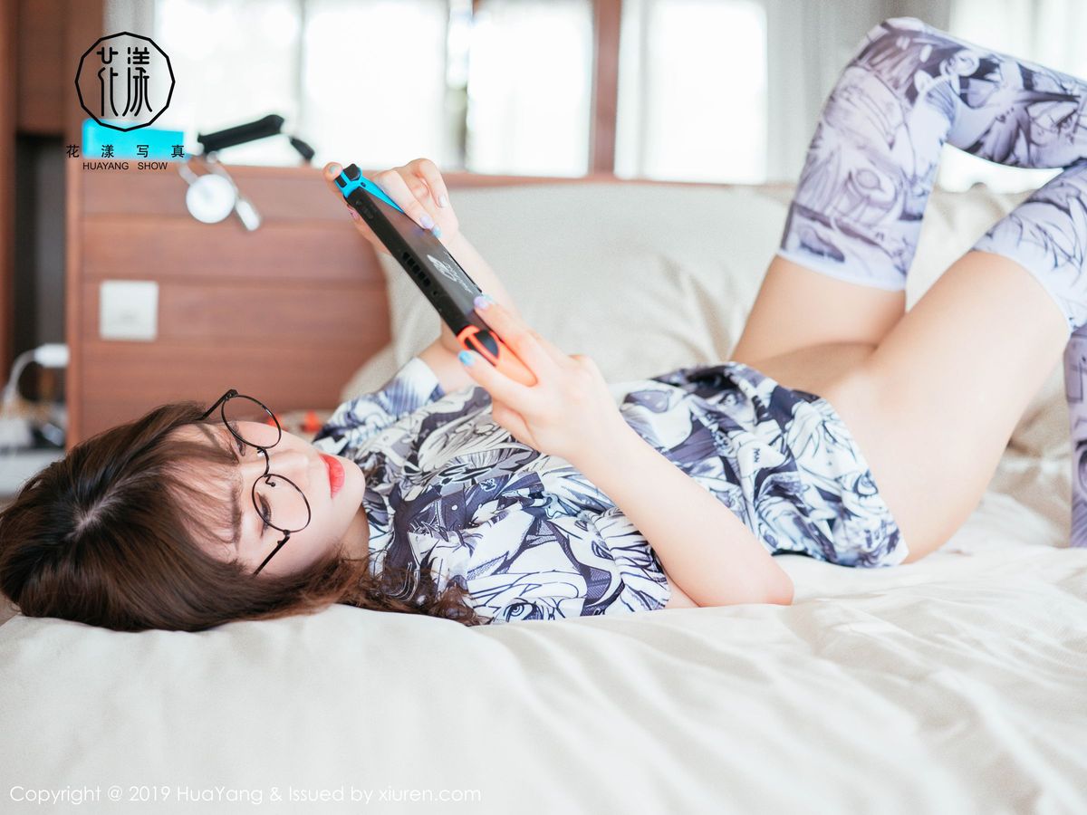 花漾写真性感女神王雨纯眼镜OL系列兔女郎装扮富国岛旅拍