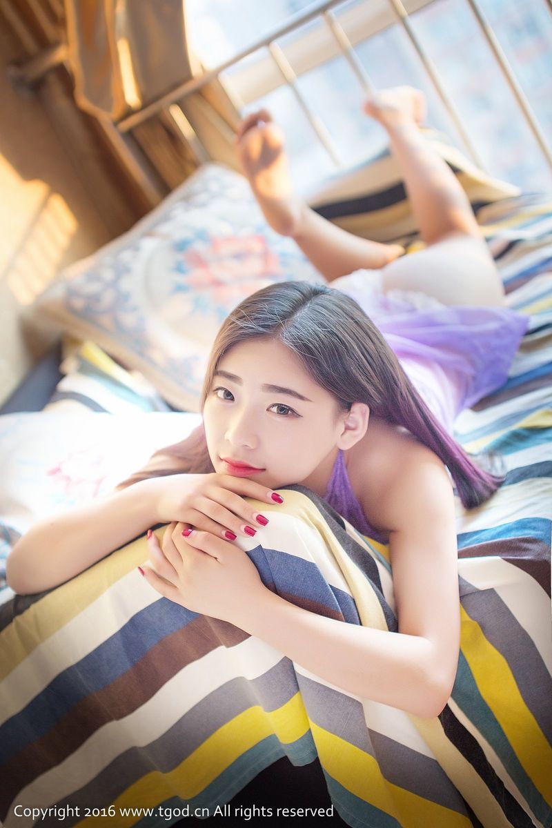 推女神性感美女张小梦学生装制服内衣诱惑甜美可人套图