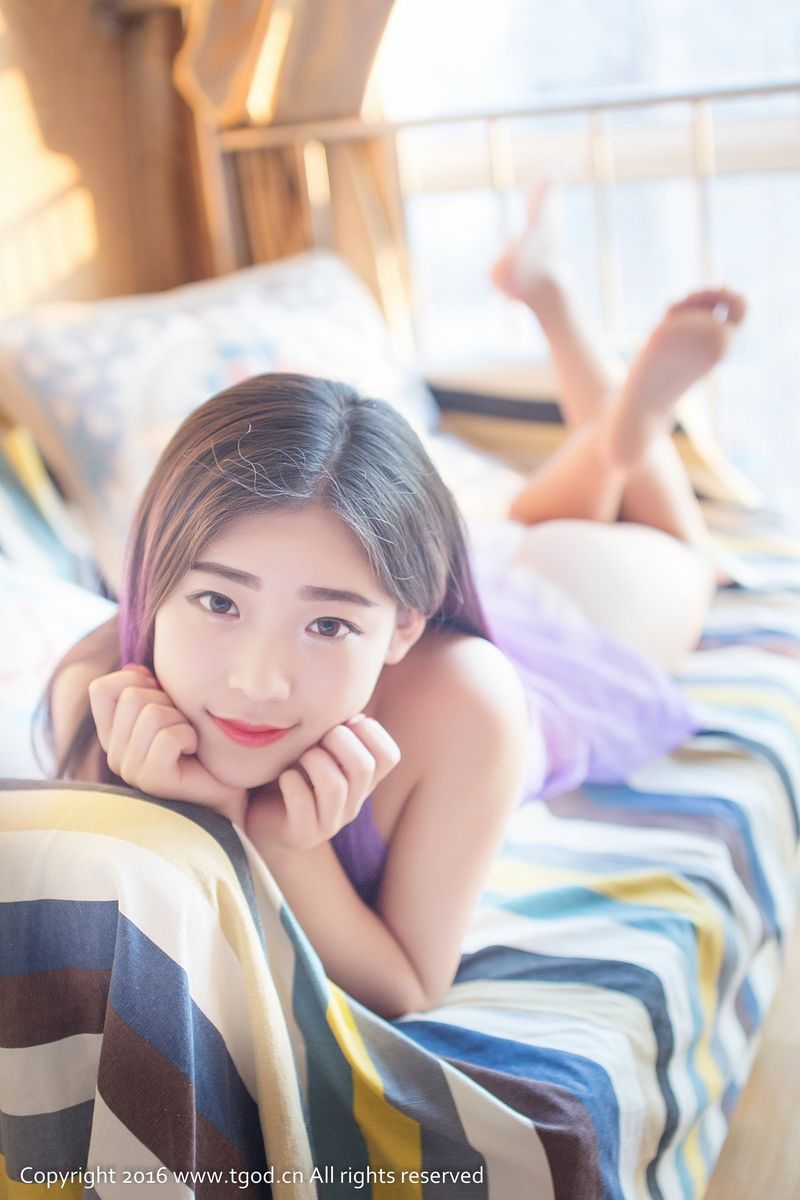 推女神性感美女张小梦学生装制服内衣诱惑甜美可人套图