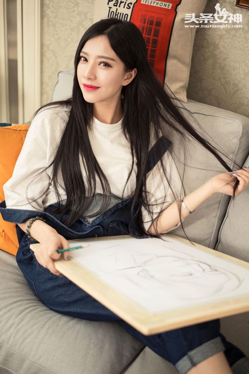 头条女神艺术系美少女flowers梵梵清纯本质略带小性感套图