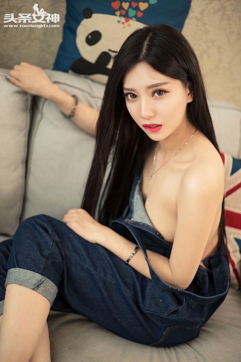 头条女神艺术系美少女flowers梵梵清纯本质略带小性感套图