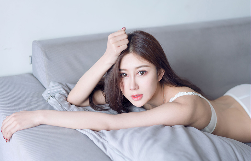 晓梦不愿醒的美梦若隐若现的妩媚气质