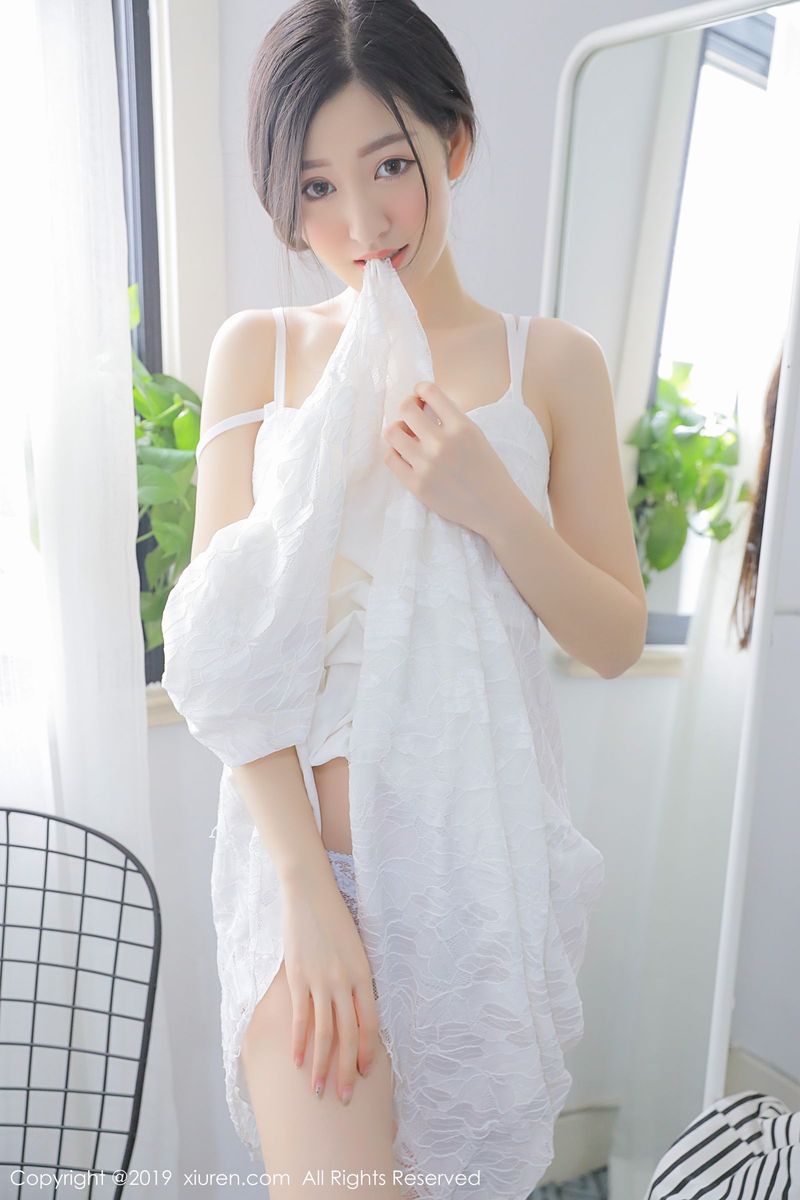 秀人网美女模特沈梦瑶朦胧唯美网红毛衣内衣诱惑私房写真