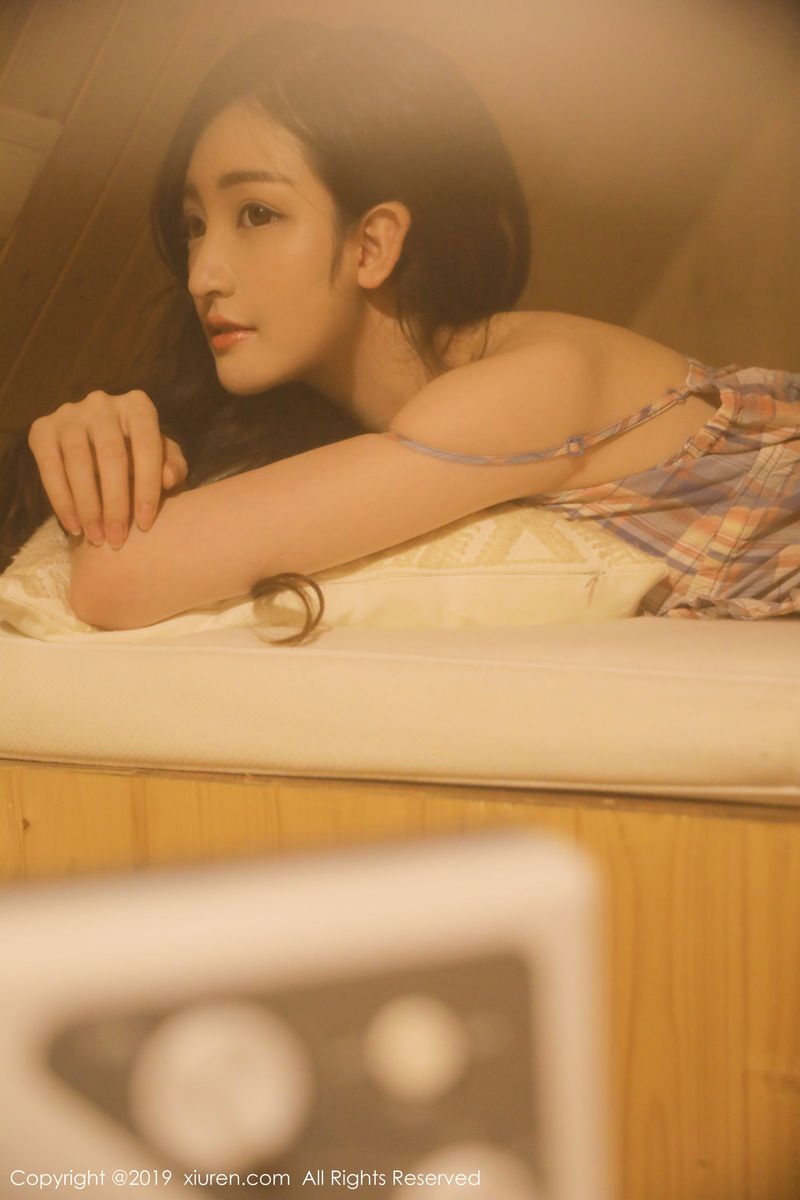 秀人网美女模特沈梦瑶朦胧唯美网红毛衣内衣诱惑私房写真