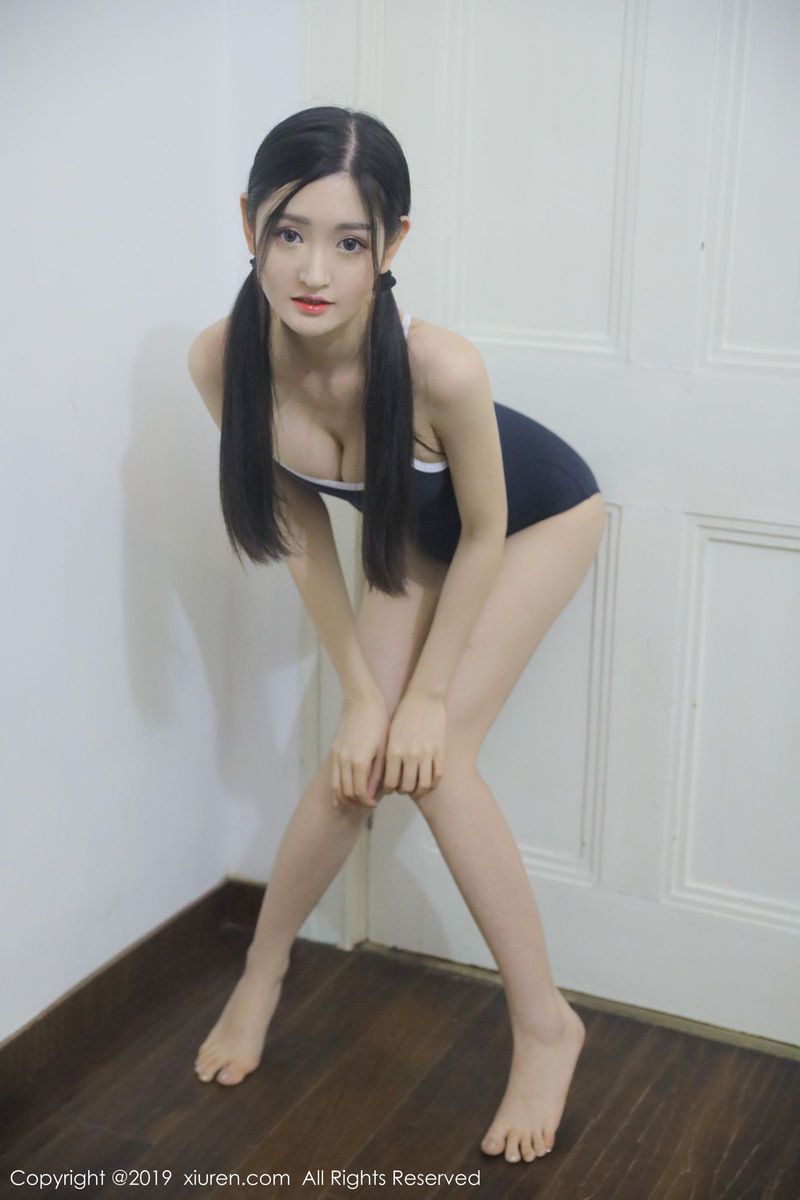 秀人网美女模特沈梦瑶朦胧唯美网红毛衣内衣诱惑私房写真
