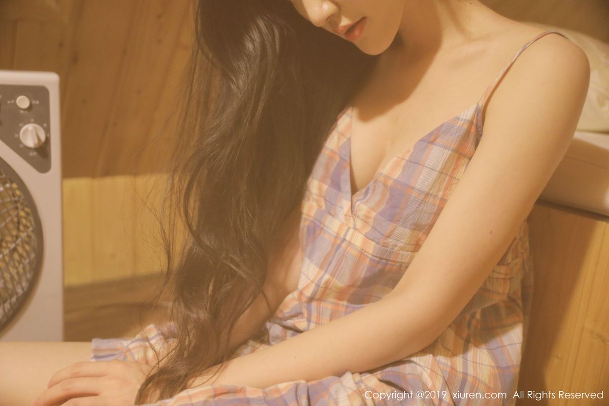 秀人网美女模特沈梦瑶朦胧唯美网红毛衣内衣诱惑私房写真