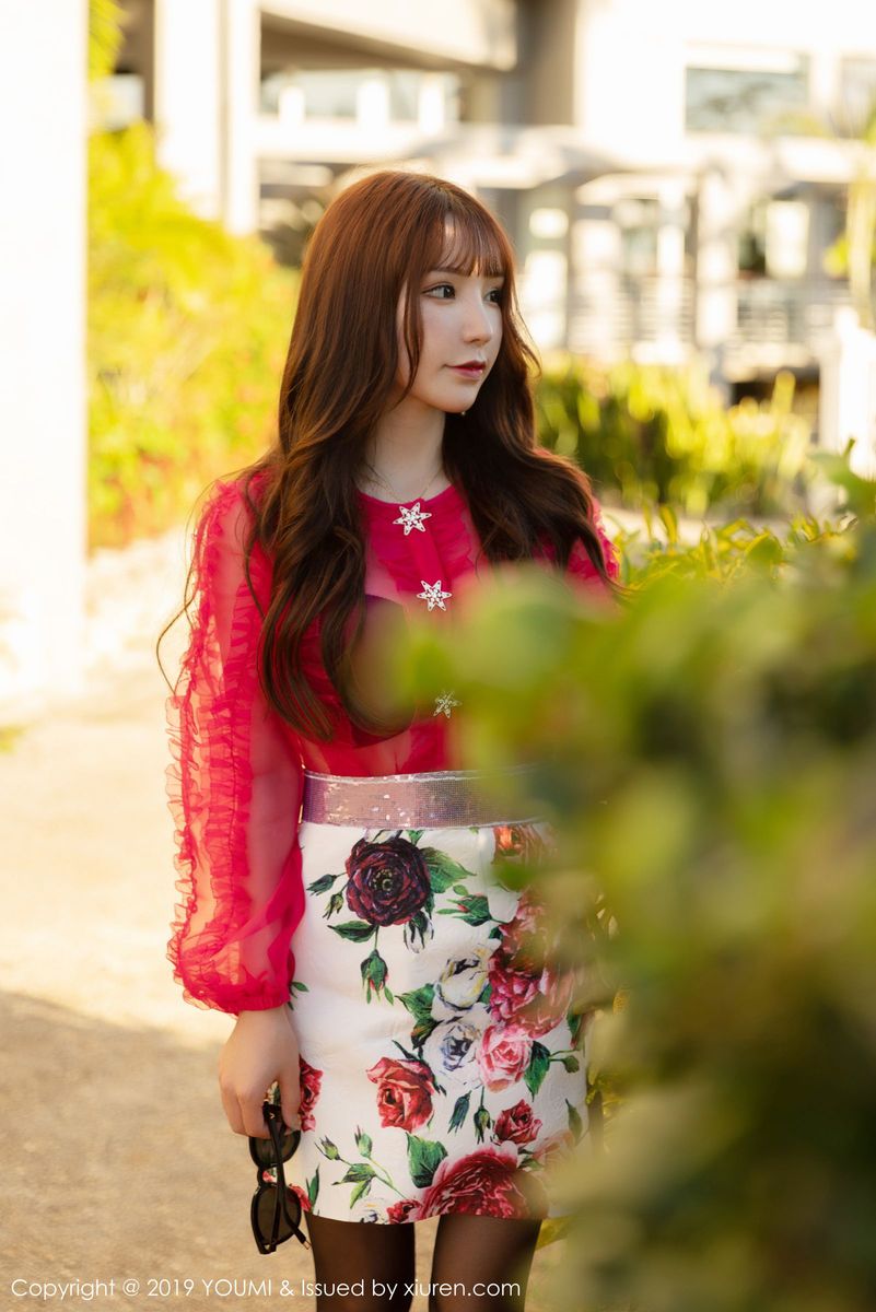 尤蜜荟性感女神周于希Sandy黑丝美腿翘臀美胸诱人魅力套图