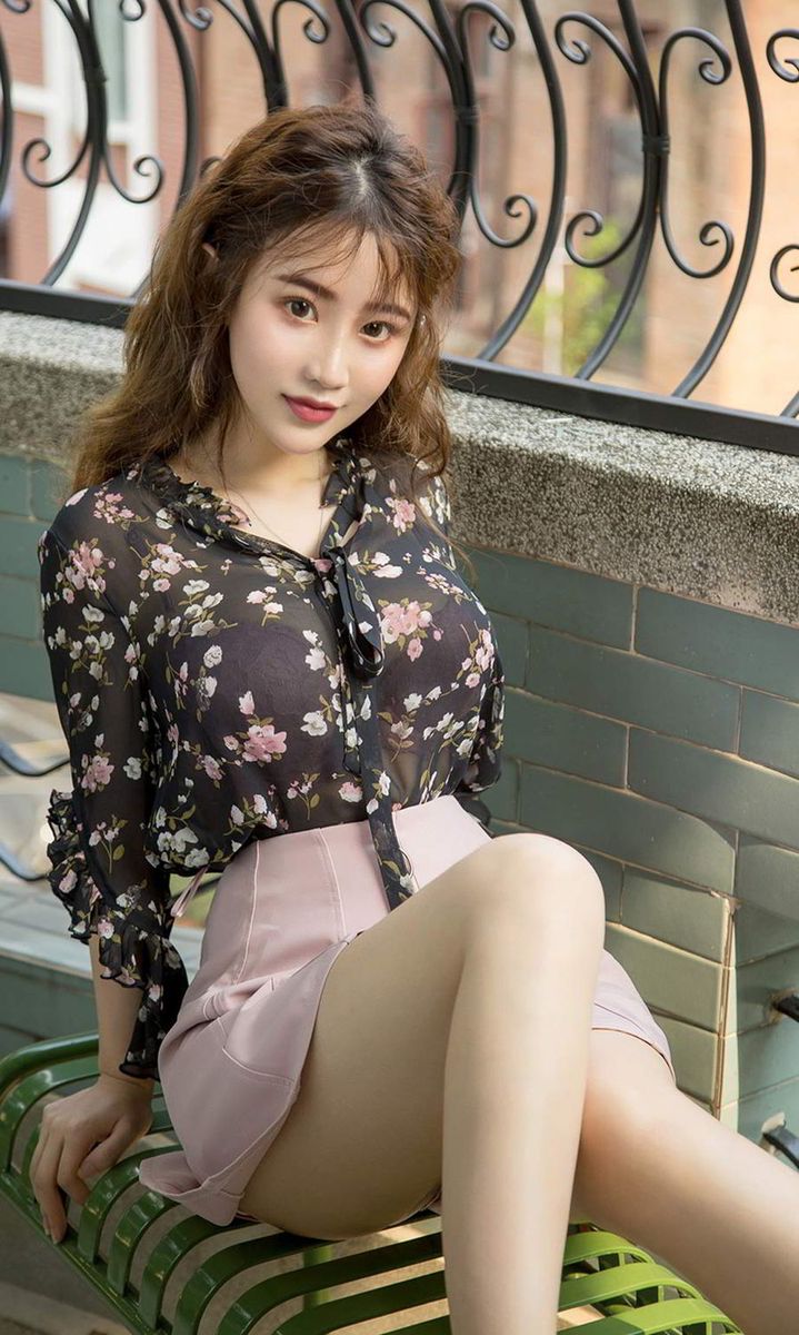 尤果网性感女神绯月樱Cherry白衬衫超短裙职场OL制服诱惑美图