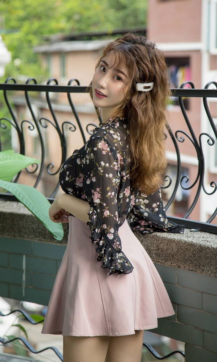 尤果网性感女神绯月樱Cherry白衬衫超短裙职场OL制服诱惑美图