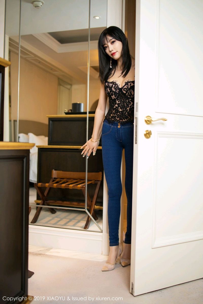 语画界性感女神杨晨晨sugar丝袜美腿镂空内衣诱惑海南旅拍