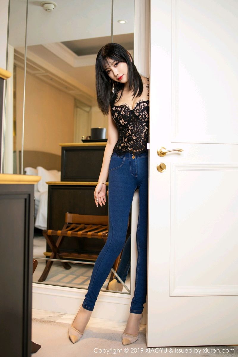 语画界性感女神杨晨晨sugar丝袜美腿镂空内衣诱惑海南旅拍