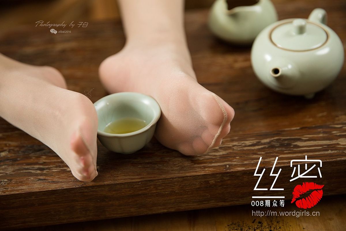 头条女神旗袍美女Jennanni_Jen修长美腿蜜丝丝足系列套图