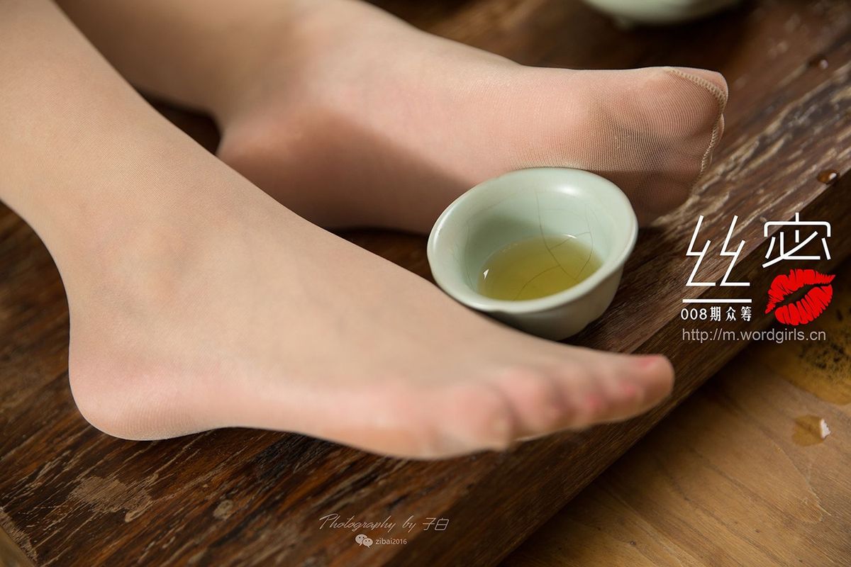 头条女神旗袍美女Jennanni_Jen修长美腿蜜丝丝足系列套图