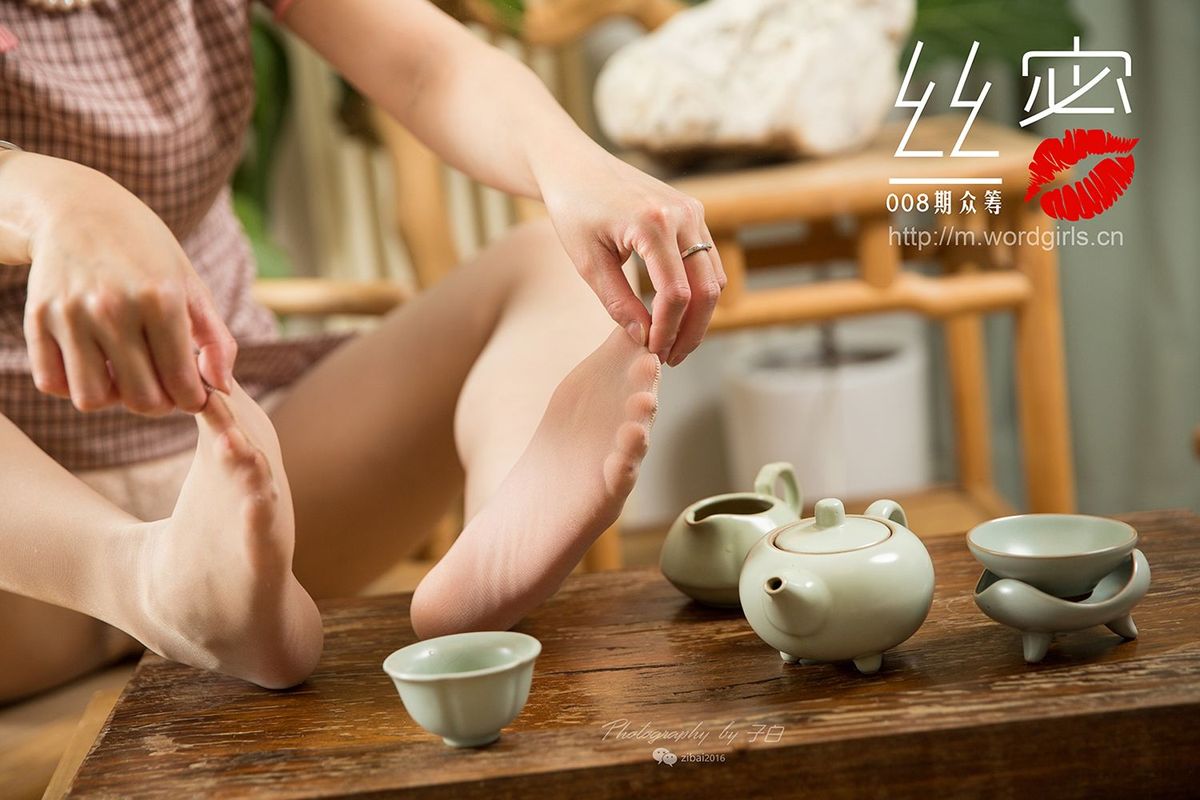 头条女神旗袍美女Jennanni_Jen修长美腿蜜丝丝足系列套图