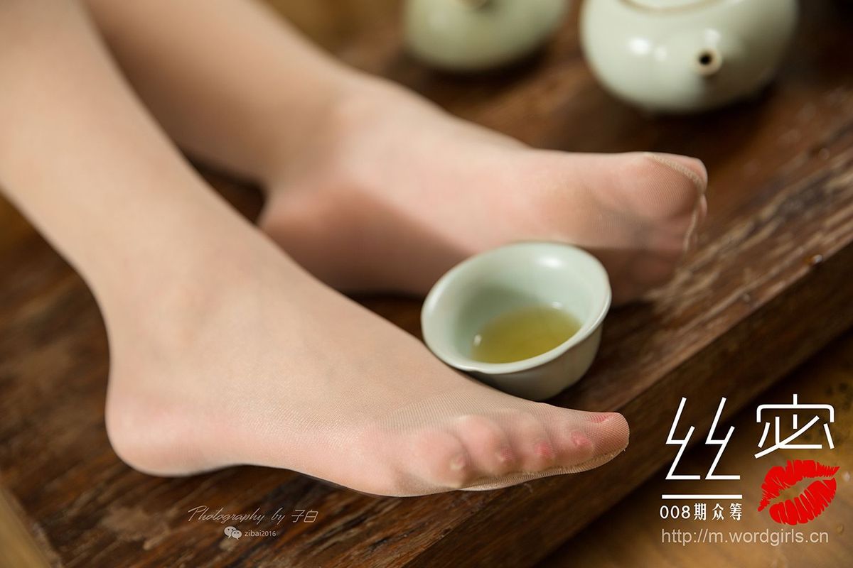 头条女神旗袍美女Jennanni_Jen修长美腿蜜丝丝足系列套图