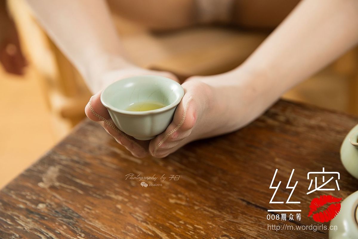 头条女神旗袍美女Jennanni_Jen修长美腿蜜丝丝足系列套图