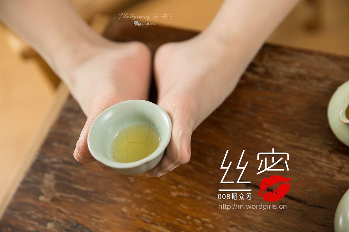 头条女神旗袍美女Jennanni_Jen修长美腿蜜丝丝足系列套图