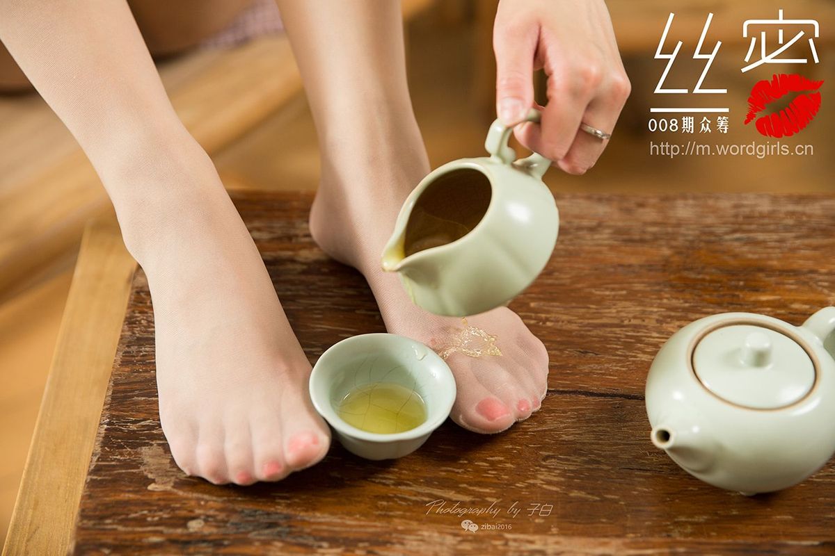 头条女神旗袍美女Jennanni_Jen修长美腿蜜丝丝足系列套图