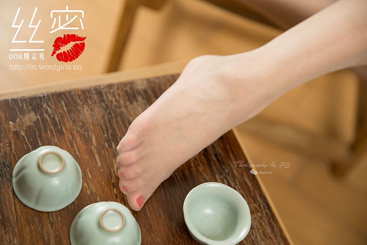 头条女神旗袍美女Jennanni_Jen修长美腿蜜丝丝足系列套图