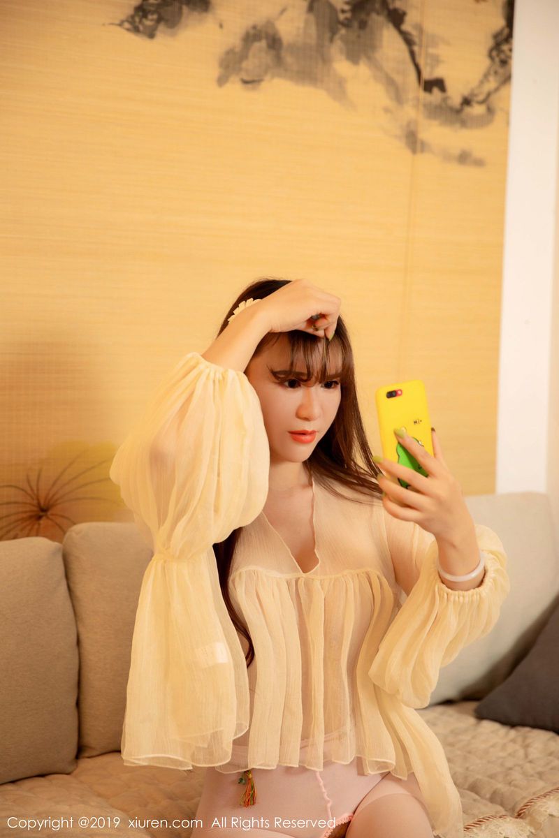 秀人网性感御姐王紫琳华丽和服热辣身材大尺度诱惑写真