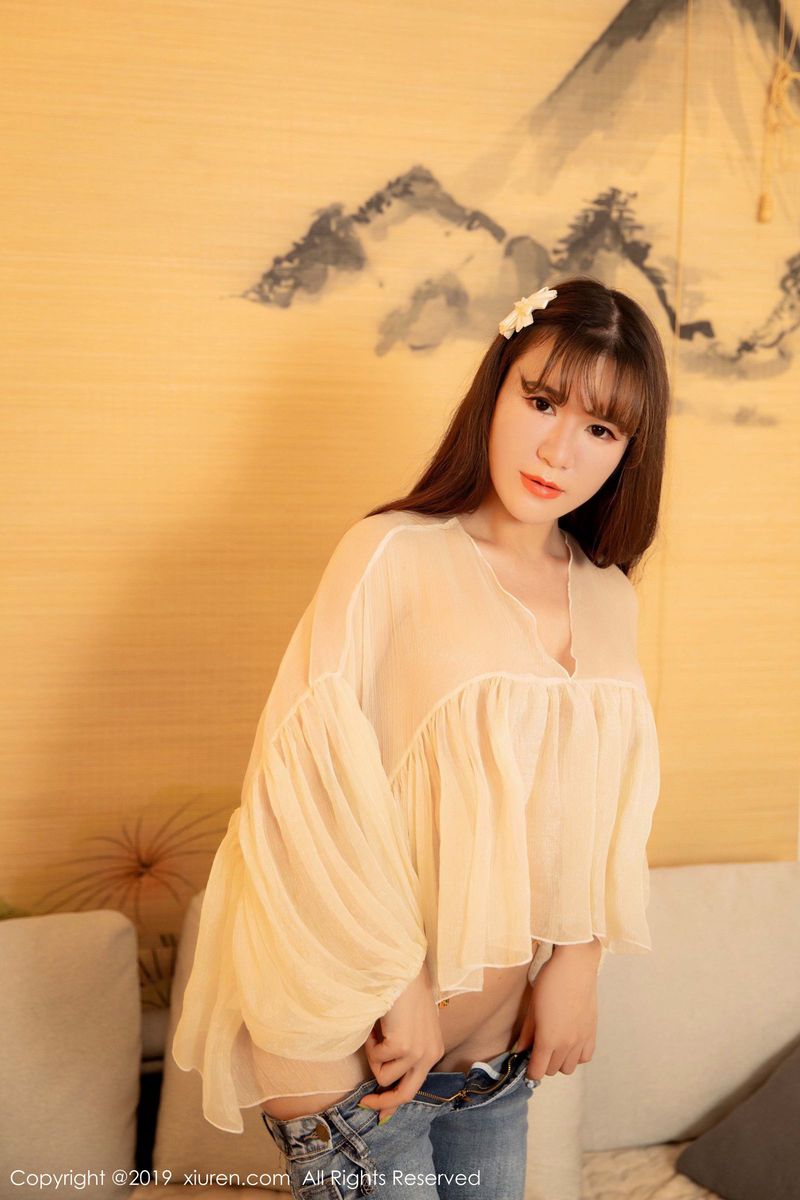 秀人网性感御姐王紫琳华丽和服热辣身材大尺度诱惑写真