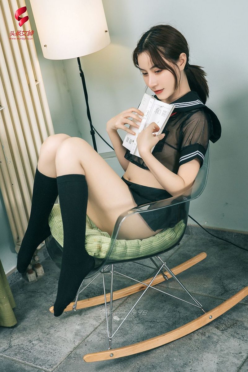 头条女神美女模特茯苓暑假透视校服修长美腿制服诱惑美图