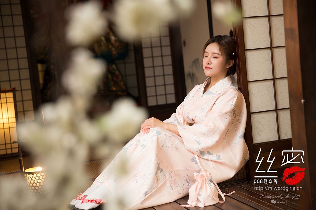 头条女神美女姐妹花Jennanni_Jen&莫小希和服蜜丝系列美图