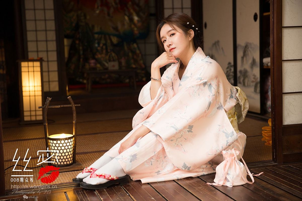 头条女神美女姐妹花Jennanni_Jen&莫小希和服蜜丝系列美图