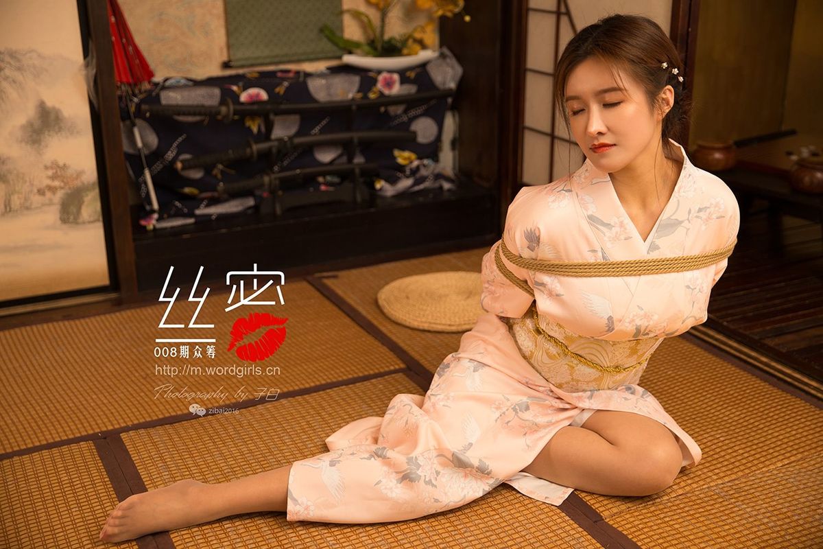 头条女神美女姐妹花Jennanni_Jen&莫小希和服蜜丝系列美图