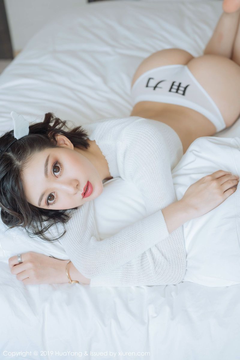 花漾写真性感美女付艺轩Renee完美身材翘臀诱惑情趣内衣套图